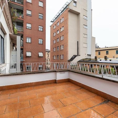 Sant'Ambrogio Bright Apartment With Terrace Milano Exteriör bild